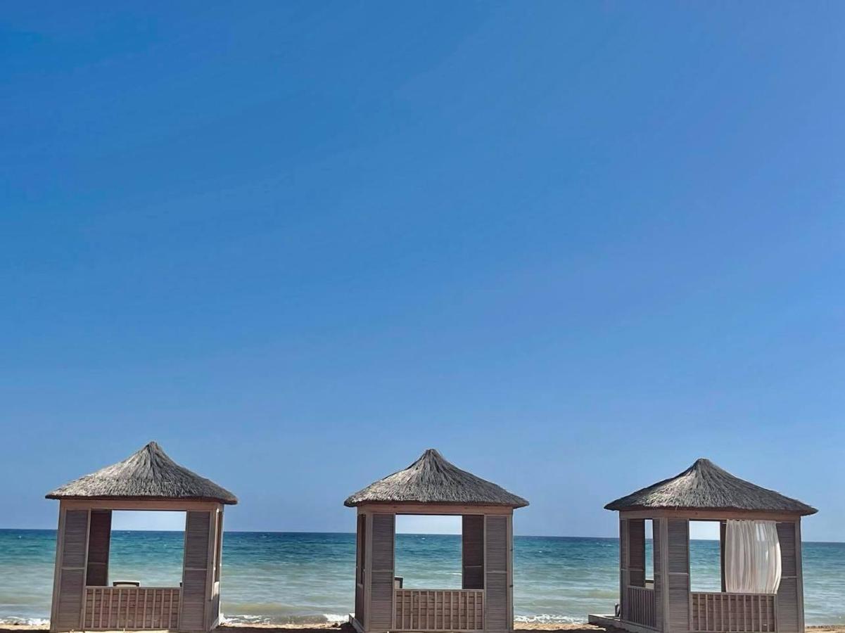 Relaxing Penthouse Suites By The Sea Vokolidha エクステリア 写真