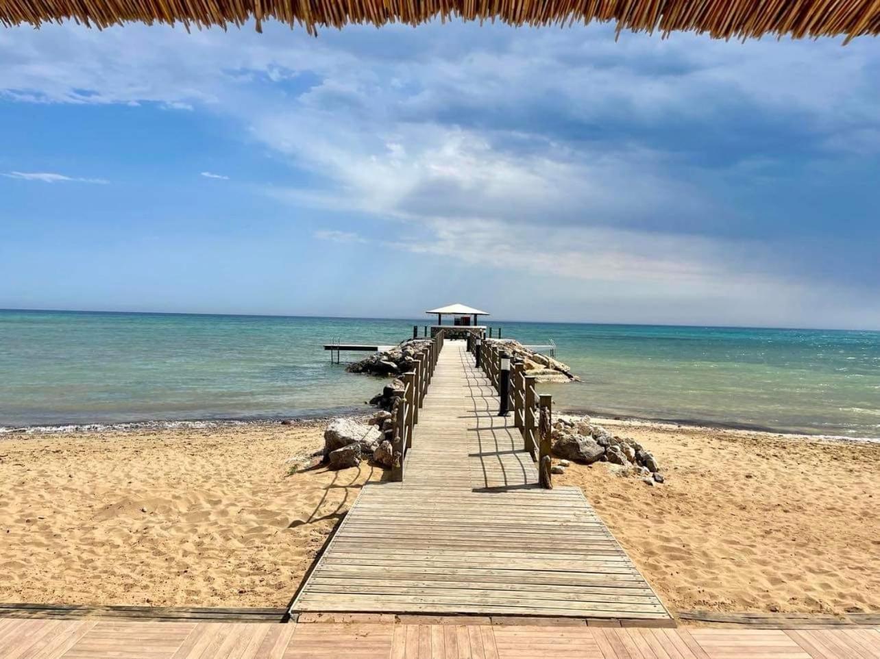 Relaxing Penthouse Suites By The Sea Vokolidha エクステリア 写真