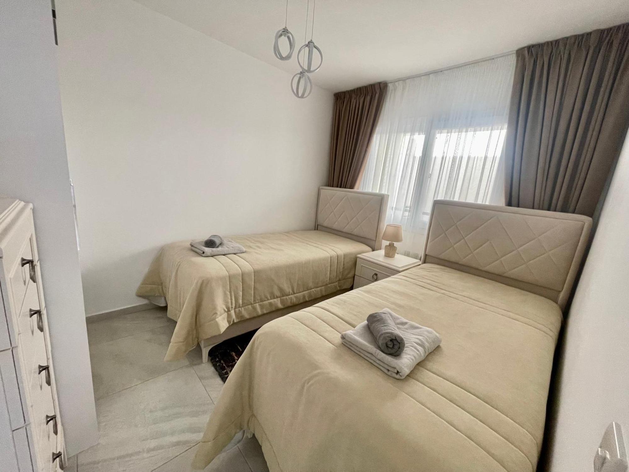 Relaxing Penthouse Suites By The Sea Vokolidha エクステリア 写真