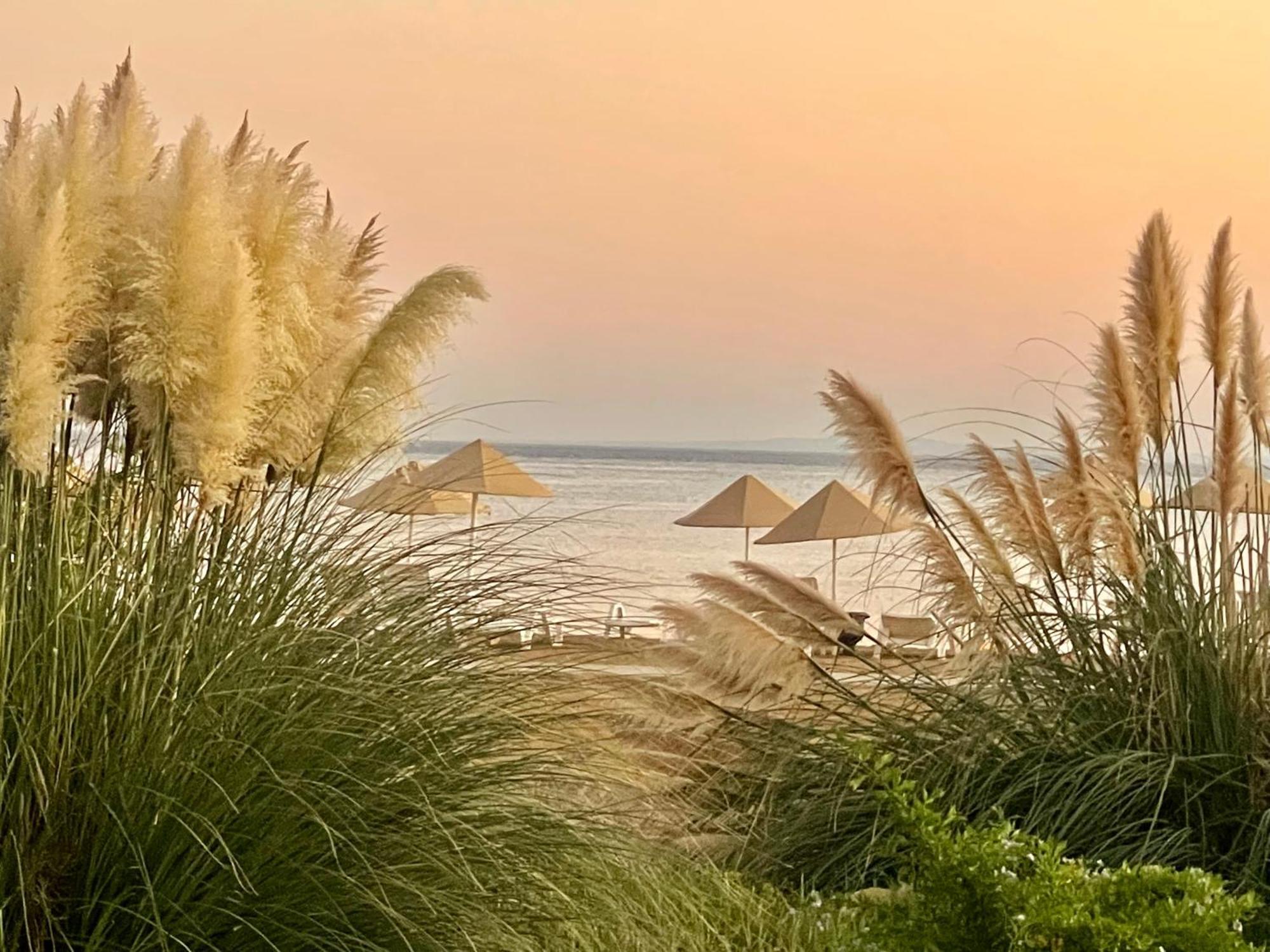 Relaxing Penthouse Suites By The Sea Vokolidha エクステリア 写真