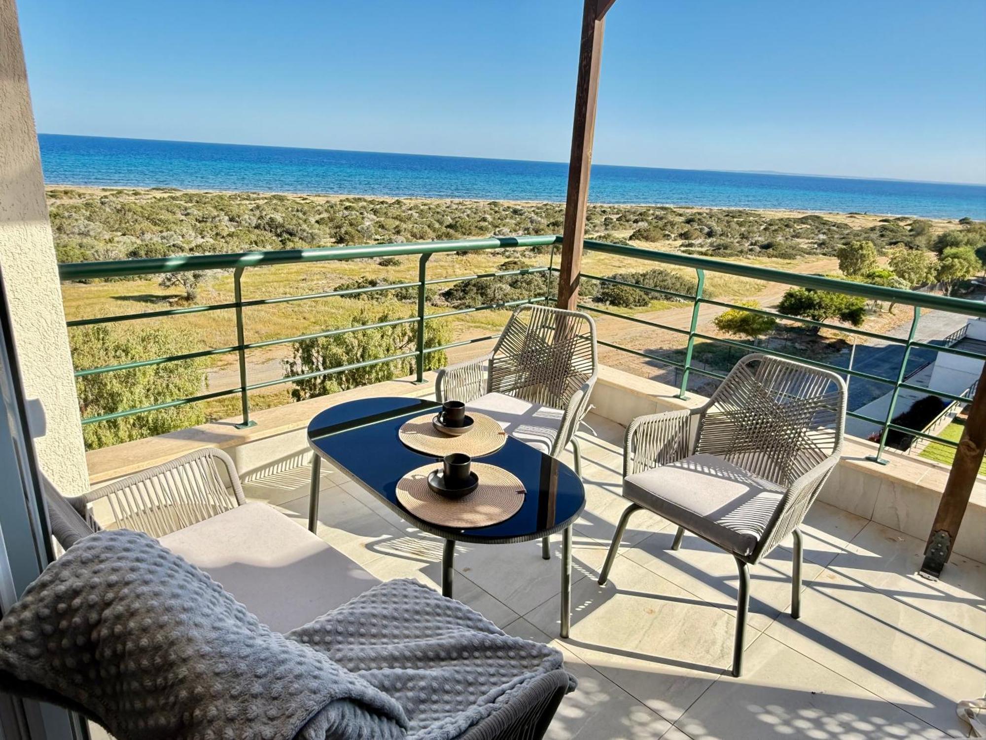 Relaxing Penthouse Suites By The Sea Vokolidha エクステリア 写真