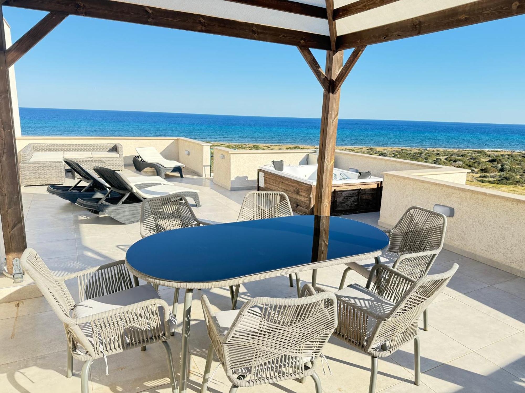 Relaxing Penthouse Suites By The Sea Vokolidha エクステリア 写真